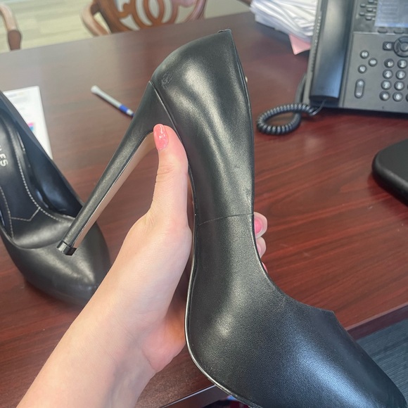 Like New Charles David Platform Pumps - Picture 9 of 10